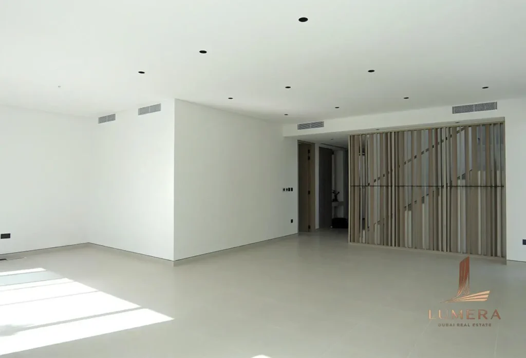 Upgraded & Extended | 4BR to 5BR Villa | Closed Kitchen | Steps from the Lagoon