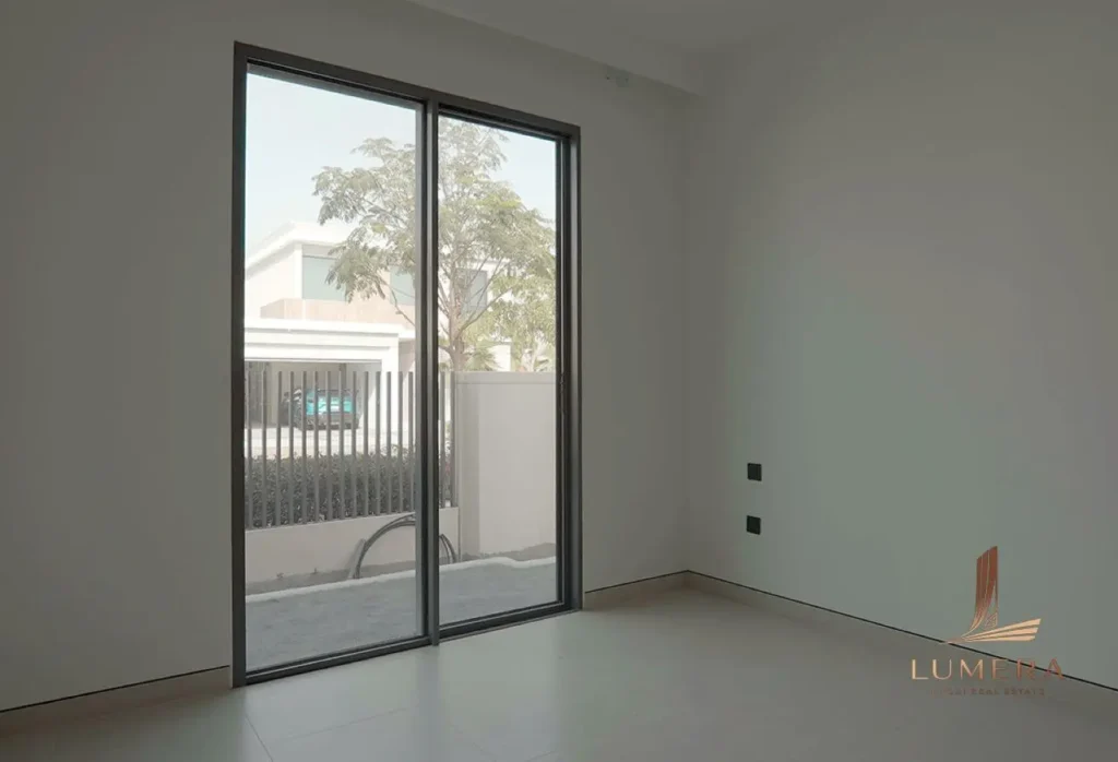 Upgraded & Extended | 4BR to 5BR Villa | Closed Kitchen | Steps from the Lagoon