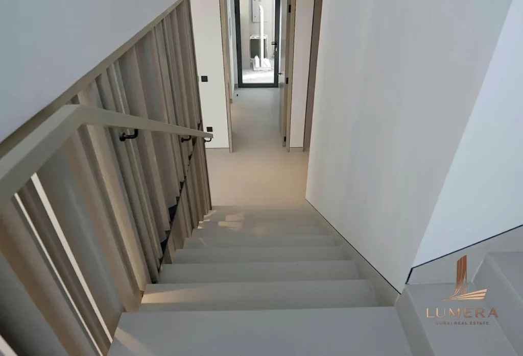 Upgraded & Extended | 4BR to 5BR Villa | Closed Kitchen | Steps from the Lagoon