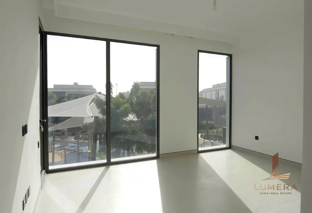 Upgraded & Extended | 4BR to 5BR Villa | Closed Kitchen | Steps from the Lagoon