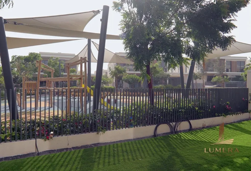 Upgraded & Extended | 4BR to 5BR Villa | Closed Kitchen | Steps from the Lagoon