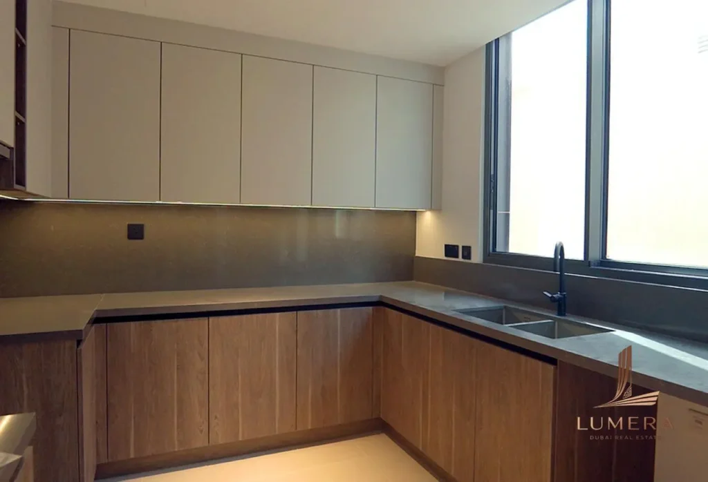 Upgraded & Extended | 4BR to 5BR Villa | Closed Kitchen | Steps from the Lagoon