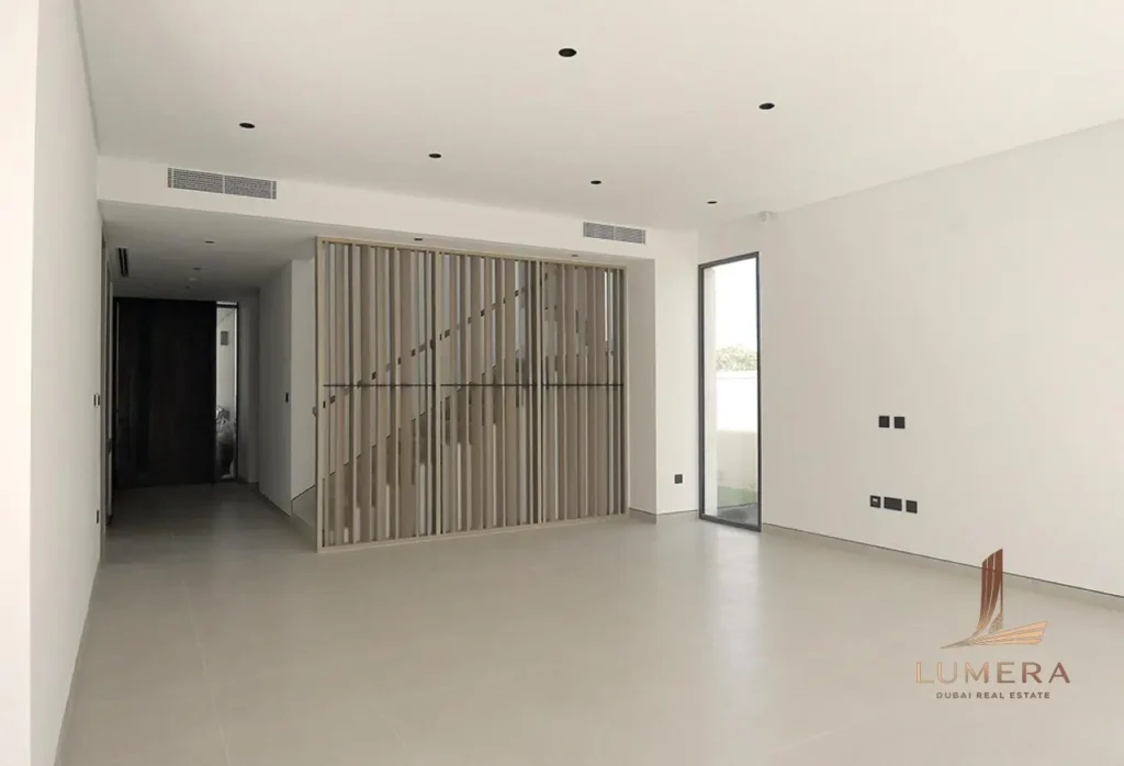 Upgraded & Extended | 4BR to 5BR Villa | Closed Kitchen | Steps from the Lagoon