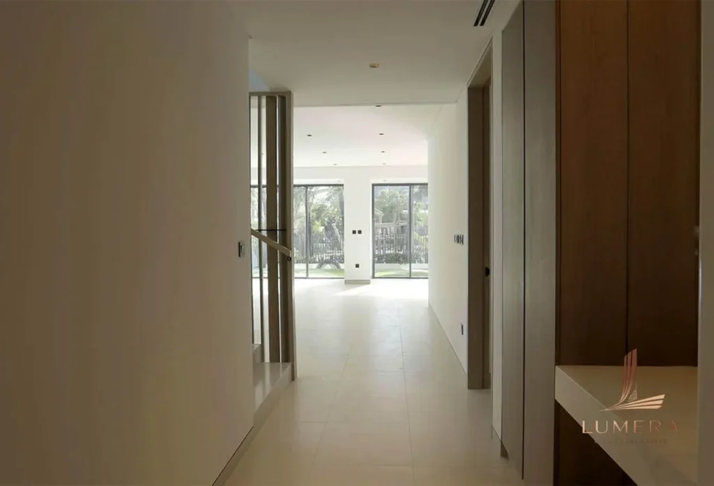 Upgraded & Extended | 4BR to 5BR Villa | Closed Kitchen | Steps from the Lagoon