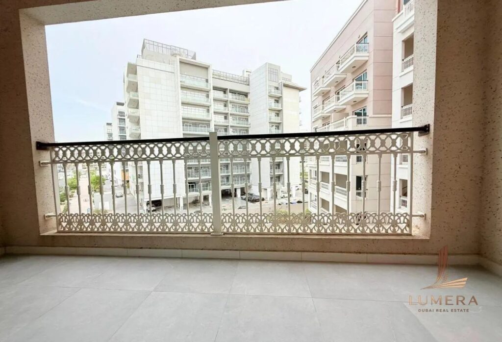 XL Layout Studio | Fully Furnished | Stunning Pool View | Burj View Residence, Arjan