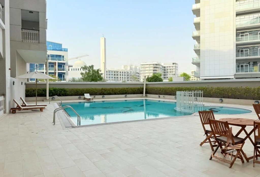 XL Layout Studio | Fully Furnished | Stunning Pool View | Burj View Residence, Arjan