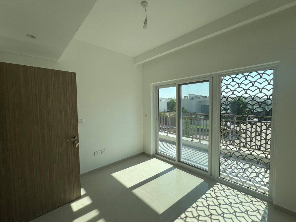 Modern 3 Bedroom | Furnished | Private Garden | Amargo 2