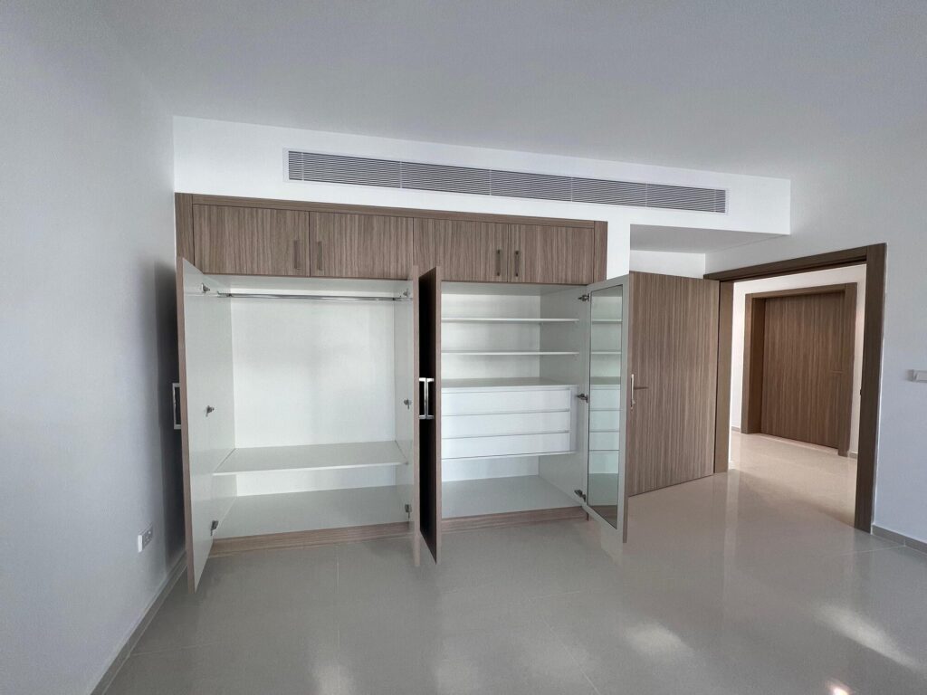Modern 3 Bedroom | Furnished | Private Garden | Amargo 2