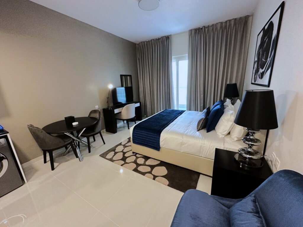 STUDIO | HIGH FLOOR | FURNISHED | COMMUNITY LIVING | VIRIDIS B