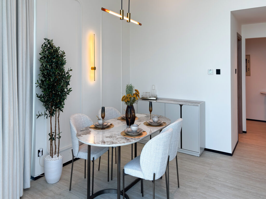 Luxury 1 BR | Corner Unit | Community View | Amaris Residence