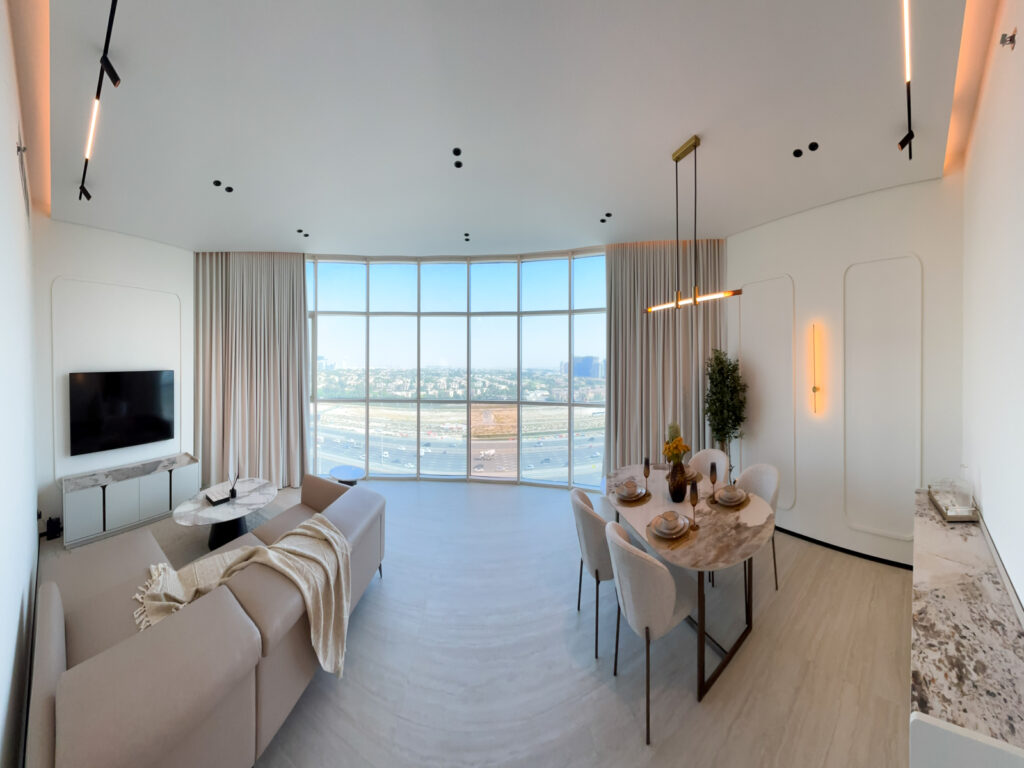 Luxury 1 BR | Corner Unit | Community View | Amaris Residence