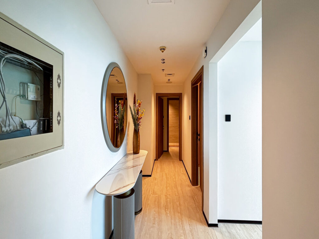 Luxury 1 BR | Corner Unit | Community View | Amaris Residence