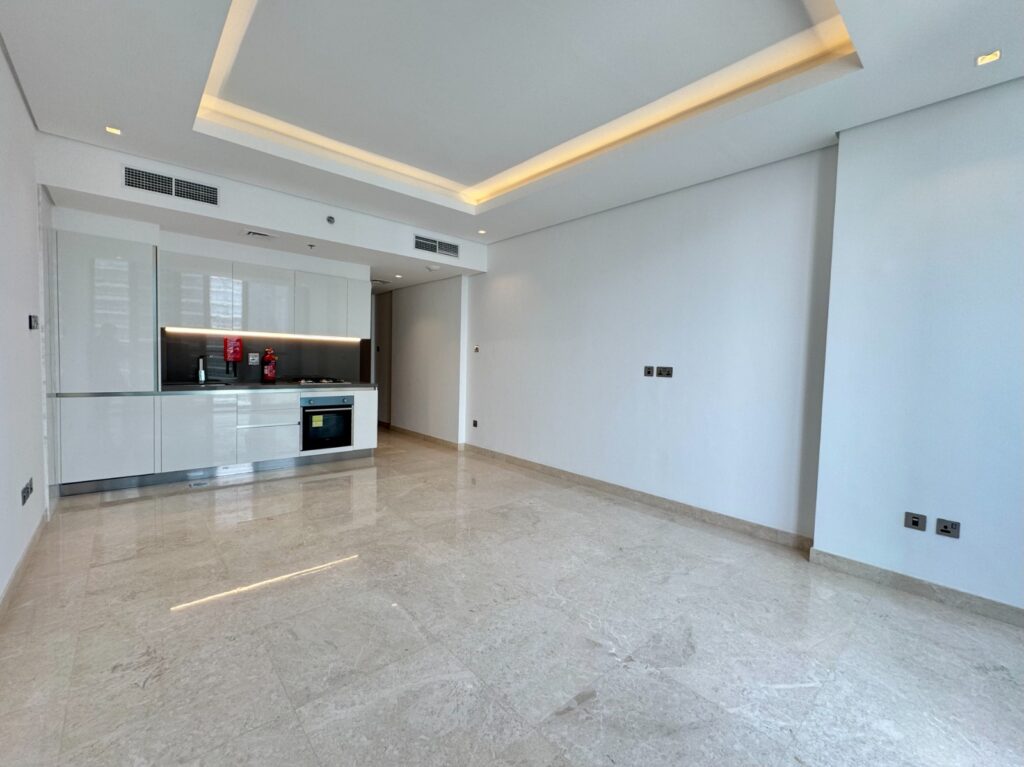 Available Sept. 01 | High Floor | Multiple Cheques | The Sterling East House Business Bay