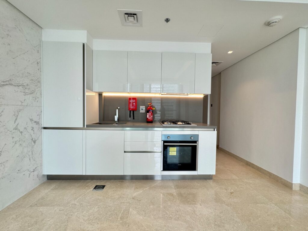 Available Sept. 01 | High Floor | Multiple Cheques | The Sterling East House Business Bay