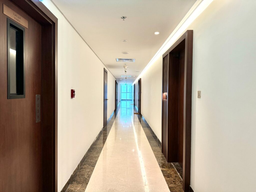 Available Sept. 01 | High Floor | Multiple Cheques | The Sterling East House Business Bay