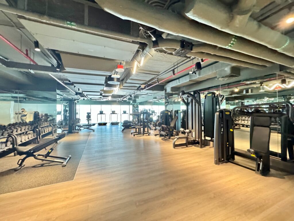 Available Sept. 01 | High Floor | Multiple Cheques | The Sterling East House Business Bay